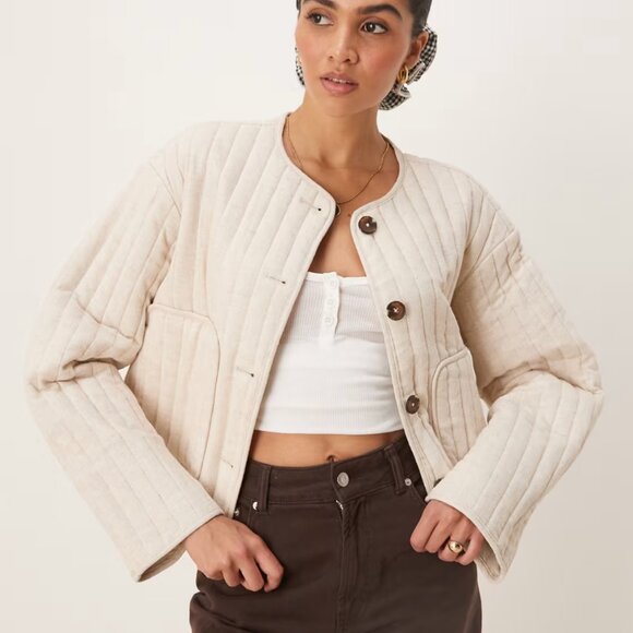 (NEW + TAGS) ASOS DESIGN linen crop collarless quilted jacket in oatmeal - Picture 5 of 5